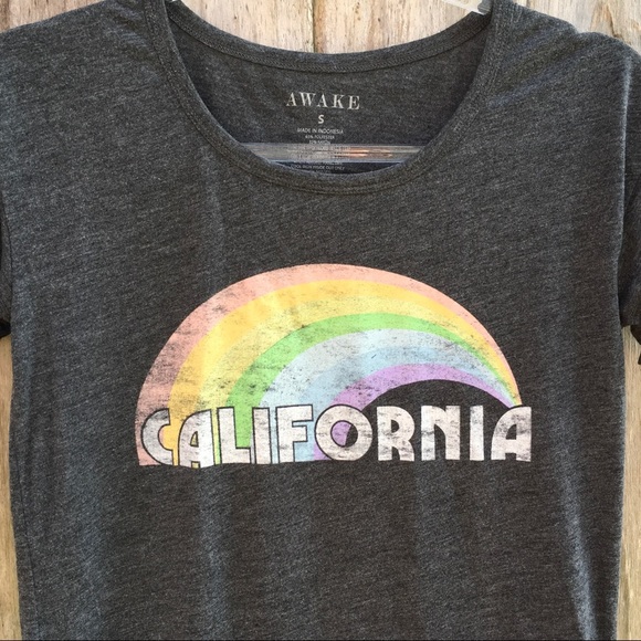 Awake California Rainbow Scoop Neck Short Sleeve Tee Small - Picture 2 of 6